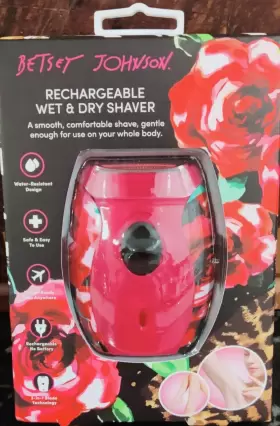 Betsey Johnson 849525110227 Pink Rechargeable Wet And Dry Shaver Razor New Water Resistant Nib Betsey Johnson 849525110227 Pink Rechargeable Wet And Dry Shaver Razor New Water Resistant Nib