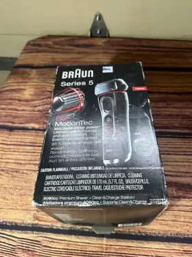 Braun 069055870730 Series 5 - 5090cc Flex Motiontec Shaver Wclean And Charge Station Works