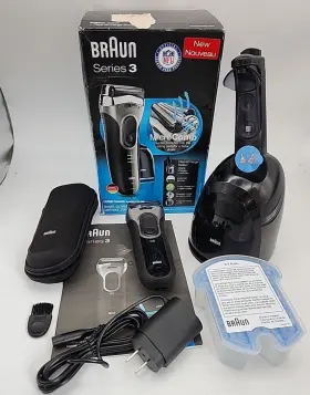 Braun 069055877678 Series 3 Rechargeable Electric Shaver Razor 3090cc With Clean &charge Station