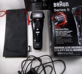 5030s Braun Electric Razor In Box For Parts With Charger Case Booklet