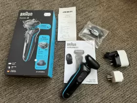 51-m1200s Braun Series 5 Wet And Dry Electric Shaver Razor