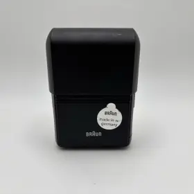 5526 Braun Pocket Battery Operated Shaver Model #5526 Vintage Pre-owned