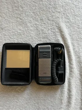 557u Braun Vintage Electric Shaver