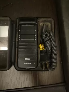 5584 Braun 5584/28 Cordless Rechargeable Mens Electric Shaver Without Em Power Cord /case 5584 Braun 5584/28 Cordless Rechargeable Mens Electric Shaver Without Em Power Cord /case