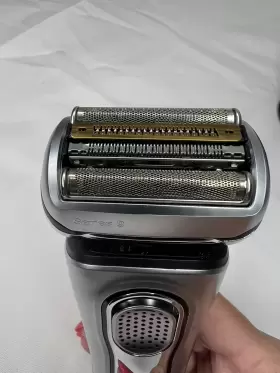 5791 Braun Series 9 Wet And Dry Mens Electric Shaver Type With Cleaning Station #3