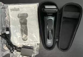 Braun 6075cc Gently Used Electric Razor Rechargeable Mens Body Shaver - Black