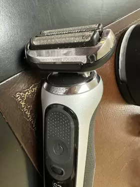7071 Braun 7071cc Series 7 Wet And Dry Shaver With Smartcare Center - Black Cc