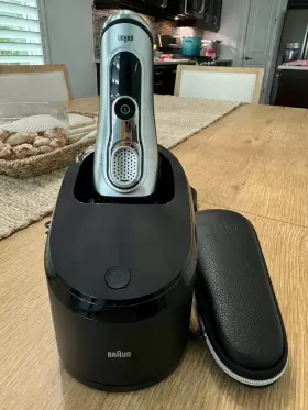 Braun 9291cc Electric Razor Foil Shaver Rechargeable Wet And Dry Charge Station