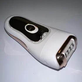 Hb-905b Electribrite Razor