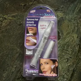 Ftlpgr12 Finishing Touch Lumina Pivoting Lighted Personal Hair Remover Nib