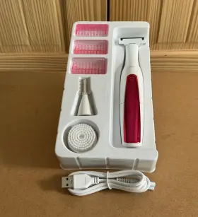 Kushae Lk-302 Women S 3-in-1 Waterproof Usb Rechargeable Foil Shaver White/pink