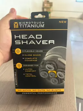 Micro-touch 754502051366 Microtouch Titanium Rechargeable Mens Head Shaver - Black