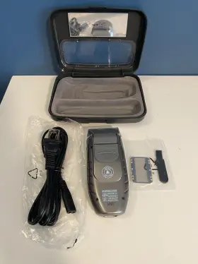 103357-01 Niki Richards Mens Electric Travel Shaver Rechargeable Hair Beard Case And Cord #3