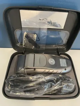103357-01 Niki Richards Mens Electric Travel Shaver Rechargeable Hair Beard Case And Cord