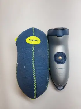 6735 Norelco Advantage X Electric Shaver Only With Case No Charger 6735 Norelco Advantage X Electric Shaver Only With Case No Charger