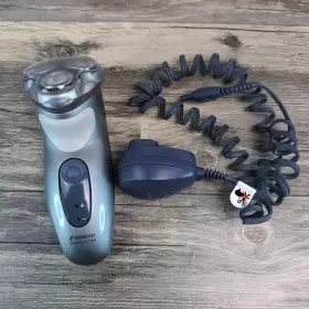 7886xl Norelco Quadra Action 7845 Xl Electric Cordless Shaver With Guard And Charger Euc 7886xl Norelco Quadra Action 7845 Xl Electric Cordless Shaver With Guard And Charger Euc