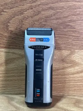 Es8067 Panasonic 8067 Linear Rechargeable Wet / Dry Shaver
