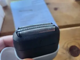 Es-cm3a-k Panasonic Inch Swipe Right Compact Shaver #3