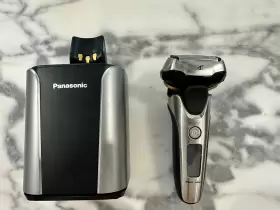 Es-lv9n Panasonic Arc5 5-bladewet/dry Cordless Shaver With Cleaner Es-lv9n Panasonic Arc5 5-bladewet/dry Cordless Shaver With Cleaner