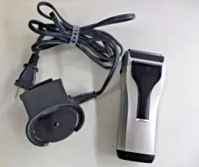 Es7003 Panasonic Rechargeable Cordless Shaver And Charger Es7003 Panasonic Rechargeable Cordless Shaver And Charger