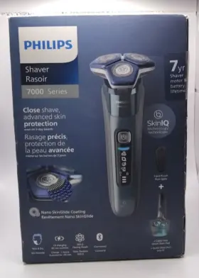S7882 Philips 075020105769 Shaver Series 7000 Wet/dry With Cable-free Quick Clean Pod S7882/50