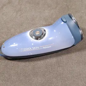 Hq6762 Philips Philishave Cool Skin Rechargeable Shaver 3 Heads Trimmer Case Charger #2