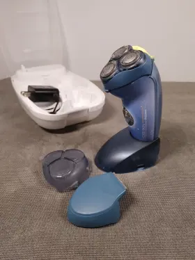 Hq6762 Philips Philishave Cool Skin Rechargeable Shaver 3 Heads Trimmer Case Charger #3