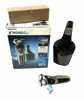 5700 Philips Norelco 075020056214 Smartclean Electric Shaver Wet And Dry Msrp 179.95 Excellent