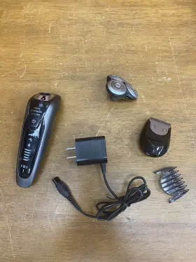 S9031 Philips Norelco 075020087843 S9031/90 V-track Precision Blades Wet Dry Shaver Beard Attachmnt
