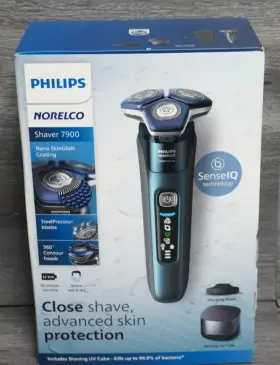 7900 Philips Norelco 075020112491 Shaver Sense Iq Wet / Dry Uv Clean Cube Factory Sealed 7900 Philips Norelco 075020112491 Shaver Sense Iq Wet / Dry Uv Clean Cube Factory Sealed