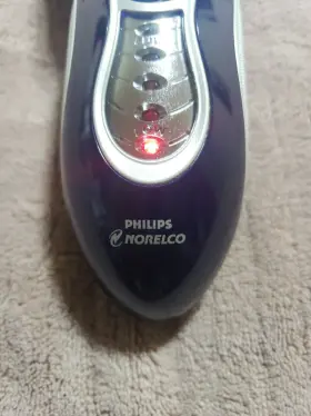 3160xl Philips Norelco Rechargeable Electric Shaver #2