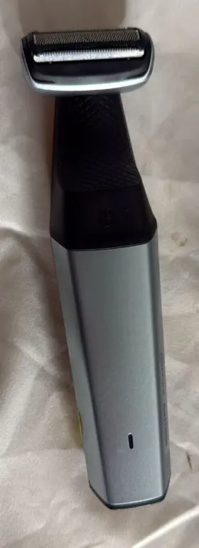 4q8k Philips Norelco Mens Trimmer For Body And Manscaping With Back Attachment New #2