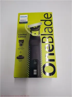 5436 Philips Norelco Mens One Blade Battery Powered Body Hair Trimmer