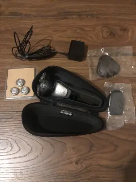 57336 Philips Norelco Series 5000 Cordless Rechargeable Mens Electric Shaver And Charg