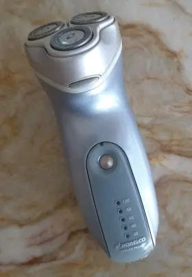 6863xl Philips Norelco Shaver 6863 Xl Electric Mostly Working See Description