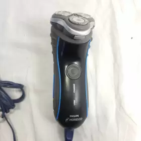 7110x Philips Norelco Electric Shaver Black Mens Rechargeable Razor With Charger #2 7110x Philips Norelco Electric Shaver Black Mens Rechargeable Razor With Charger #2