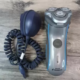 7140 Philips Norelco Rechargeable Xl Shaver Built-in Trimmer And Charging Cord