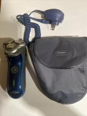 7140xl Philips Norelco Cordless Electrical Charging Razor With Bag And Charger