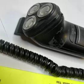 725rl Philips Norelco Electric Triplehead Razor Shaver With Power Cord Runs Good #2 725rl Philips Norelco Electric Triplehead Razor Shaver With Power Cord Runs Good #2