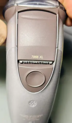 7866xl Philips Norelco Quadra Action Shaver W Trimmer Power Cord And Case Works #3