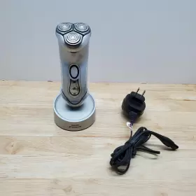 8151xl Philips Norelco Electric Rechargeable Shaver W Charging Stand Base Tested