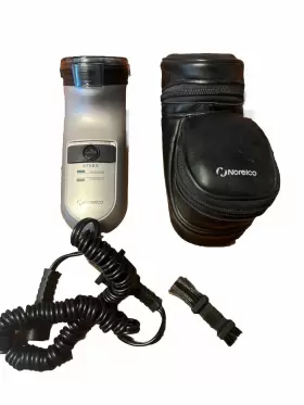 875rx Philips Norelco Corded / Rechargeable Electric Shaver With Soft Case Tested And Works