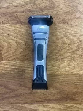 7100 Philips Norelco Bg2040 Bodygroom Trimmer Shaver