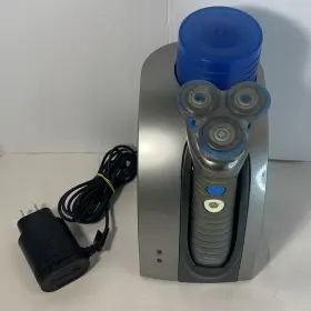 Hs8040 Philips Norelco Nivea 8060 Cordless Shaver Rechargeable With Refill Station Tested