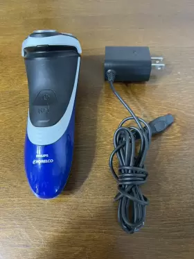 Pt720 Philips Norelco Power Touch Cordless Rechargeable Mens Electric Shaver