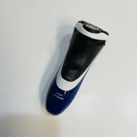 Pt724 Philips Norelco Power Touch Shaver And Charger - Excellent Working Condition #2
