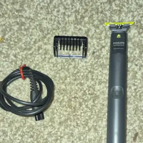 Qp424 Philips Norelco Oneblade Wet/dry Electric Facial Shaver Beard Trimmer