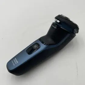 S3134 Philips Norelco Phillips Series 3000 Rechargeable Electric Shaver No Charger Works