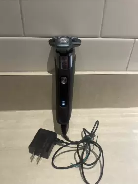 S521081 Philips Norelco Series 7000 Wet And Dry Electric Shaver