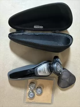 S5290 Philips Norelco Series 5000 Cordless 3 Head No Charging Cord New Ex Blades Works S5290 Philips Norelco Series 5000 Cordless 3 Head No Charging Cord New Ex Blades Works